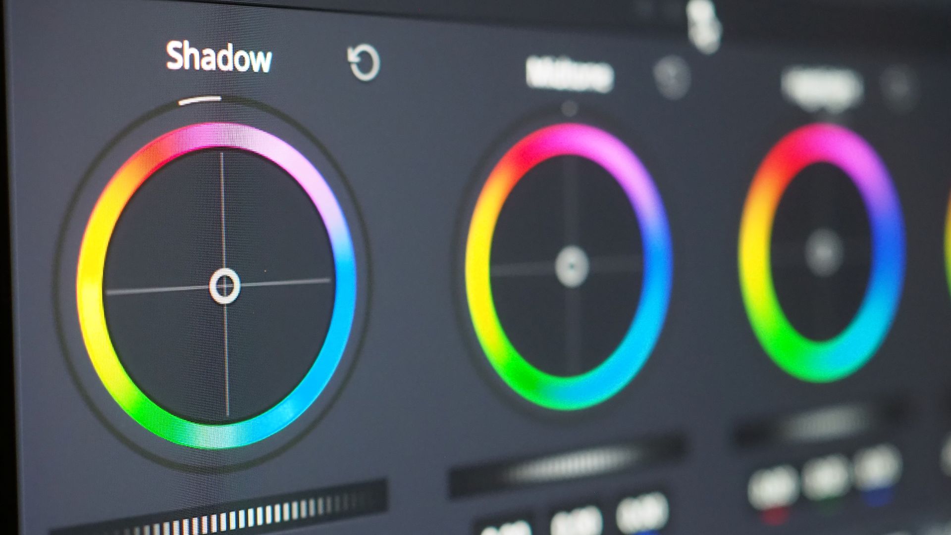 10 choses à savoir avant de commencer une formation DaVinci Resolve